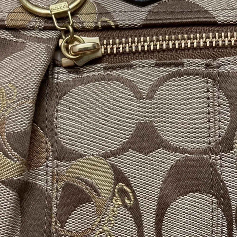 Coach vintage y2k signature poppy brown signature c tote bag gold hearts RARE
